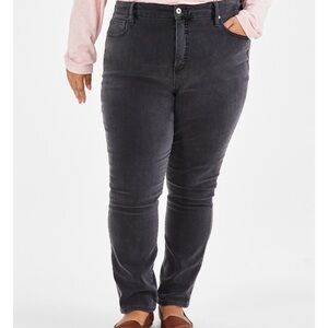 NWT style and Co 18w plus slimming pocket straight leg hi rise denim jean